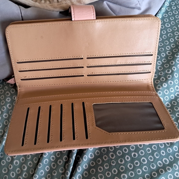 Pink hollow leaf wallet - Picture 2 of 6